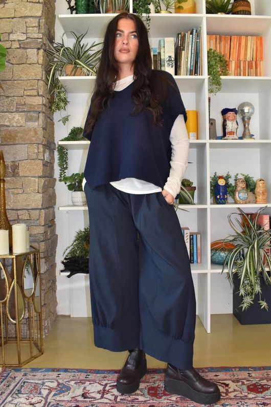 Bennie Quirky Barrel Pant Navy Pin Stripe